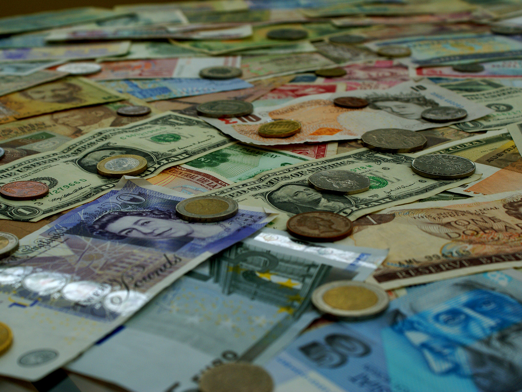 Featured image of post 【譯作】「攻擊」法郎｜"Attacking" The Franc