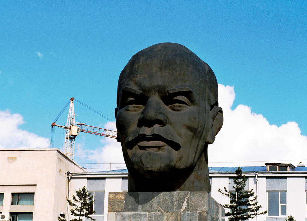 Featured image of post 【譯摘】年輕人的經濟課 - 15.社會主義的失敗－理論