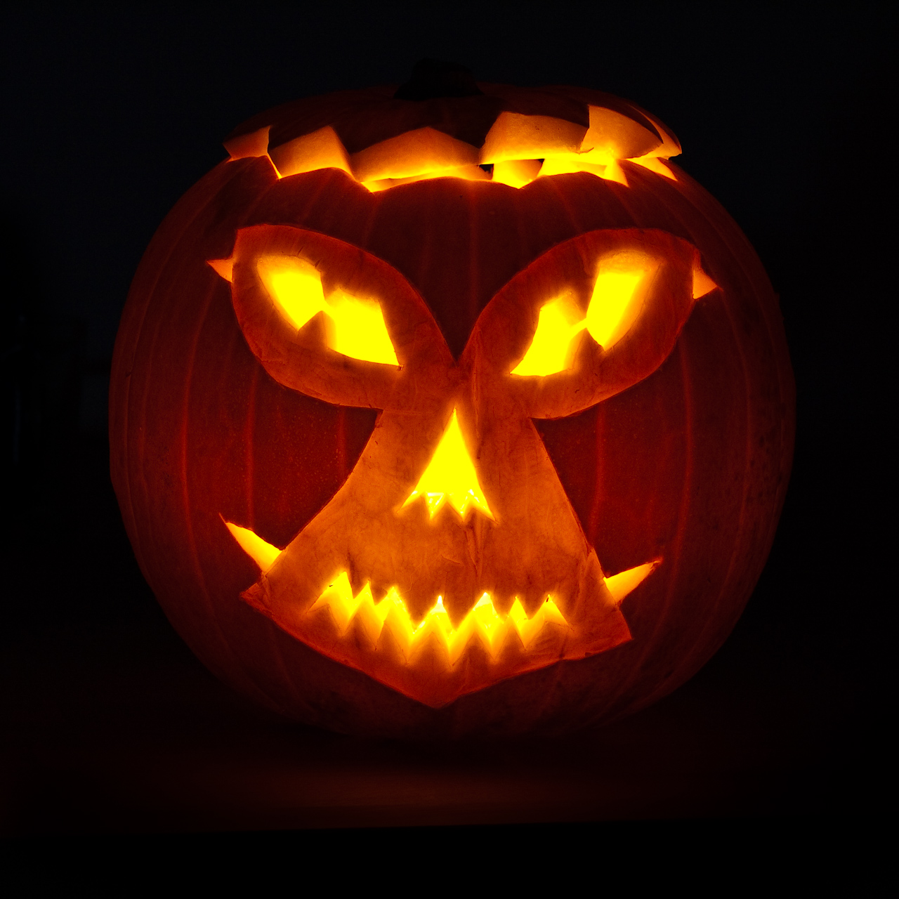 Featured image of post 【譯作】守財奴只會傷害自己｜The Miser Hurts No One but Herself